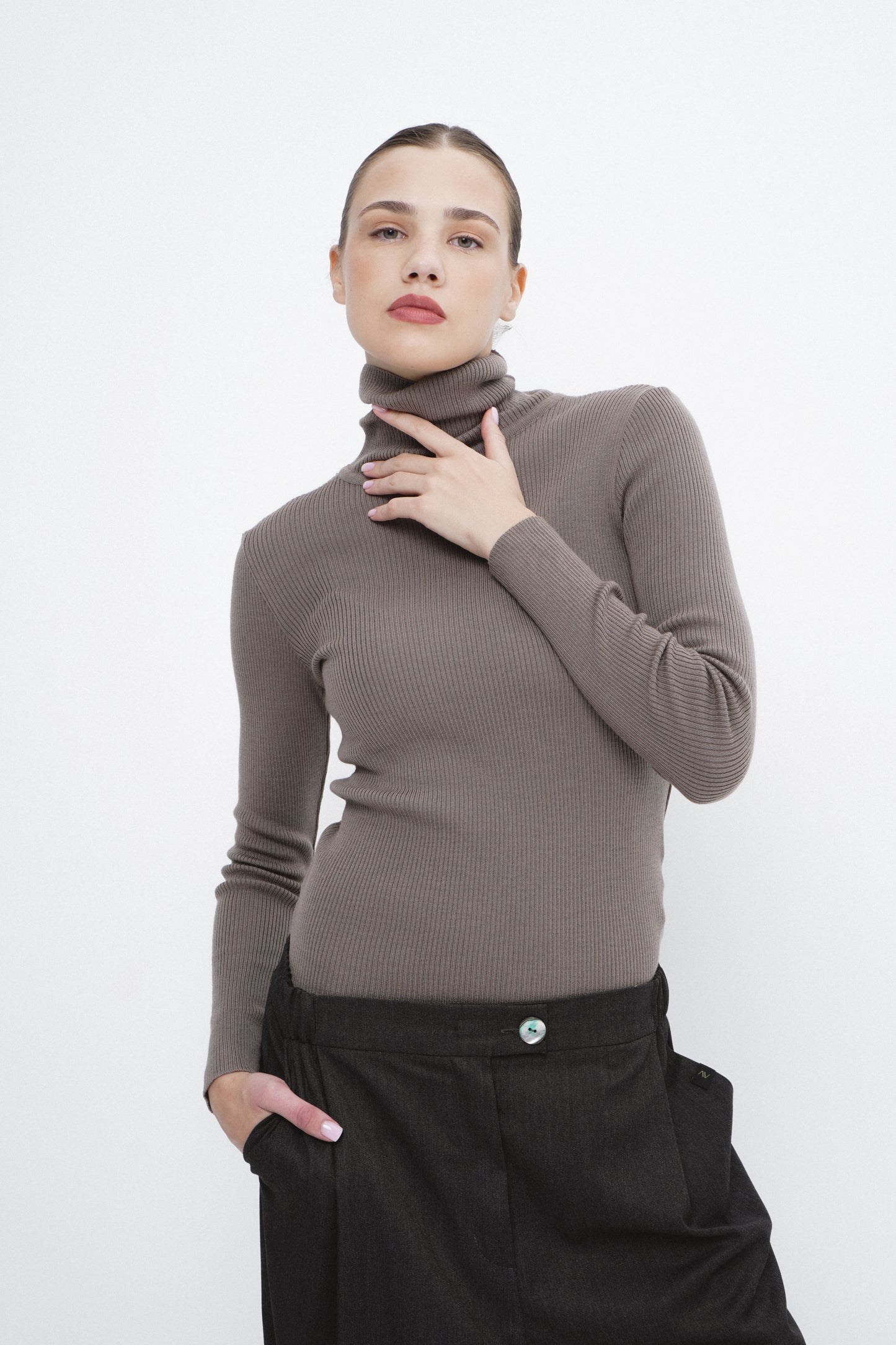 Merino wool turtleneck SKYE