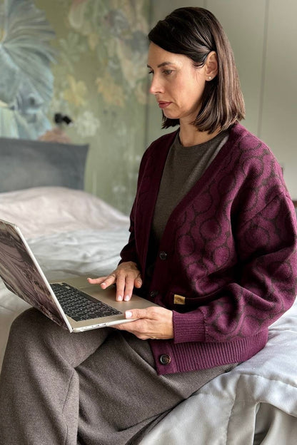 Women's plum jacquard knit relaxed cardigan