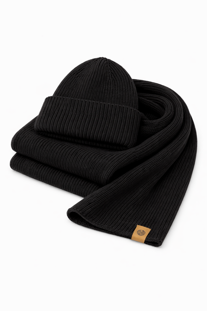 Merino wool beanie and scarf set Black