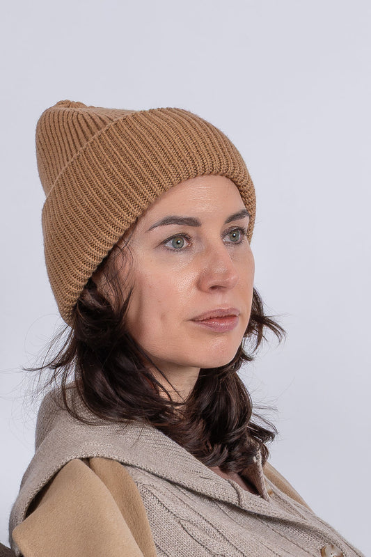 Merino wool beanie and scarf set Camel