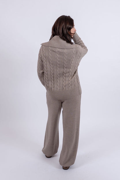 Женский кардиган rukav.clothing цвета греж из кашемировой шерсти с воротником-стойкой и фактурной вязкой косами